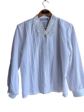 Diversity Women's Vintage Pleated Lace Detail Button White Size 10P